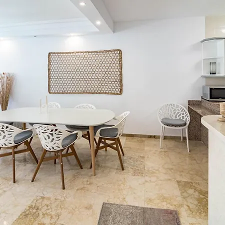 Cozy 2 Bedroom Corner In Puerto Banus With A Stunning Terrace Holiday home