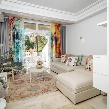 Holiday home Cozy 2 Bedroom Corner In Puerto Banus With A Stunning Terrace