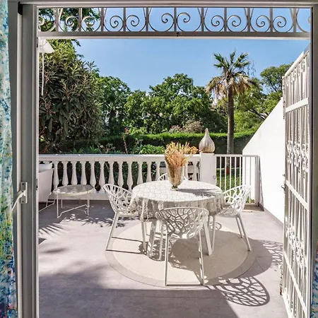 Cozy 2 Bedroom Corner In Puerto Banus With A Stunning Terrace Marbella