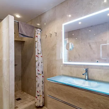 Cozy 2 Bedroom Corner In Puerto Banus With A Stunning Terrace Marbella