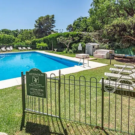 Holiday home Cozy 2 Bedroom Corner In Puerto Banus With A Stunning Terrace